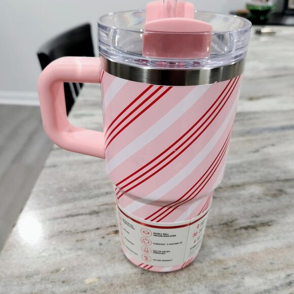 Stanley 20 oz Stainless Steel H2.0 FlowState Tumbler Strawberry Cream Twist - Picture 2 of 3